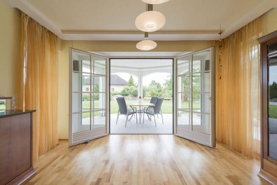 Kétszárnyú teraszajtó megoldás