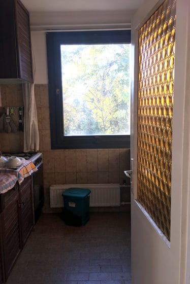 Régi, kisméretű konyha